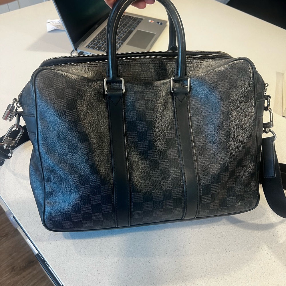 Louis Vuitton Damier Messenger/Laptop bag. Orig $2795.
